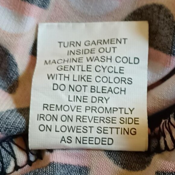 EUC! NY Collection Woman Geometric Blouse Size 2X - Picture 7 of 7